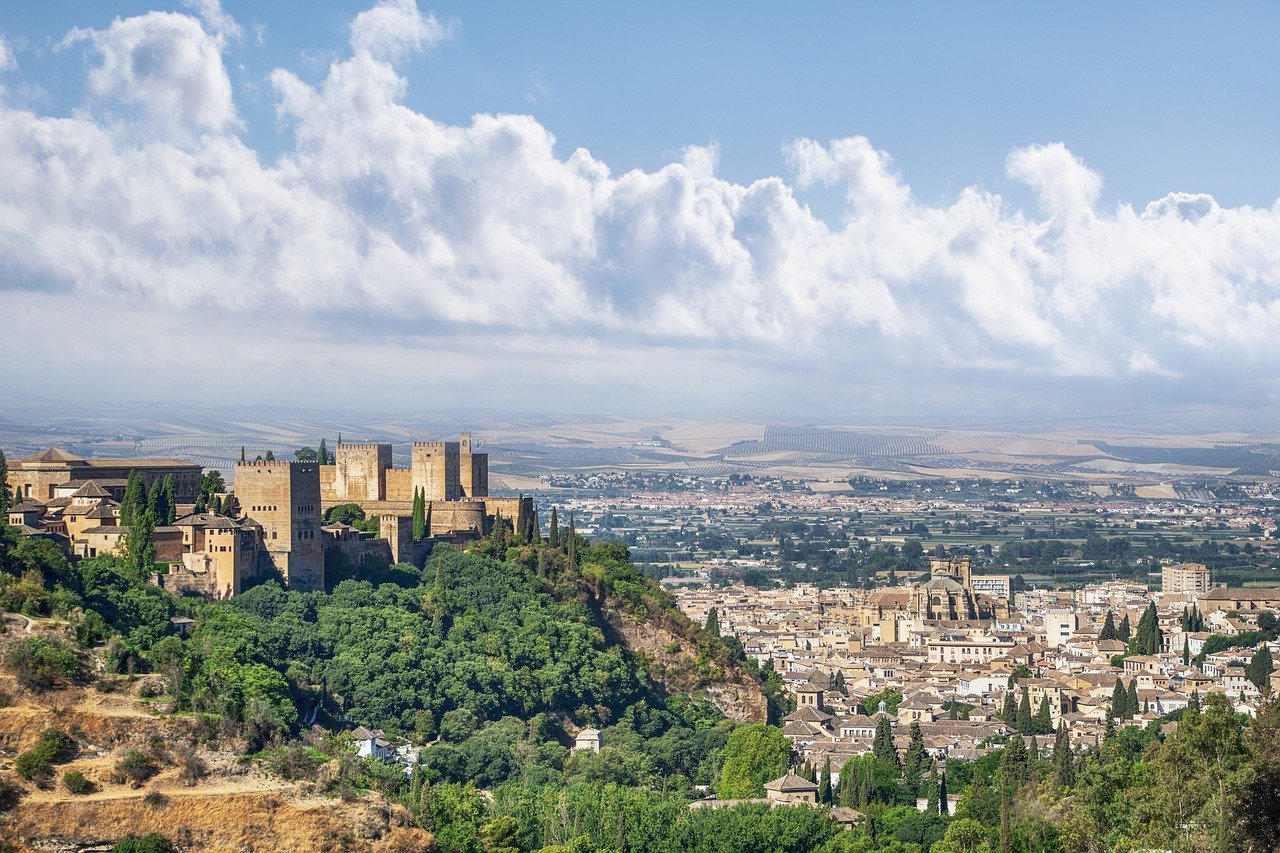 Vuelos baratos a Granada y ofertas de viaje