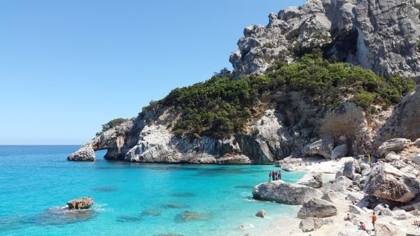 Vuelos baratos a Alghero Cerdeña